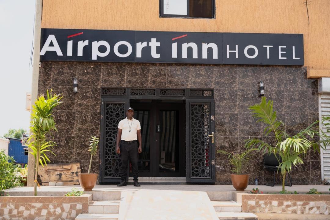 Airport Inn Hotel 洛美 外观 照片